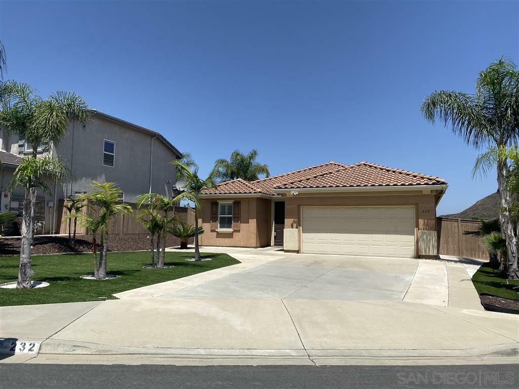 Property Photo: 232 Petunia Ct CA 92069