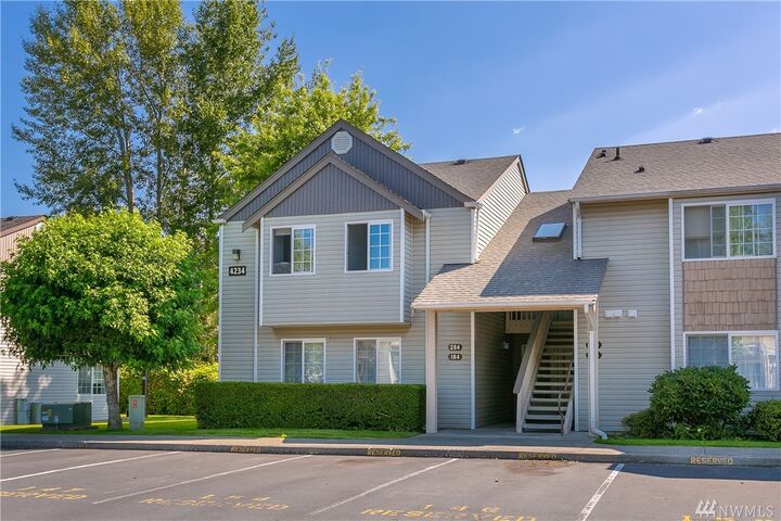 Property Photo: 4234 Wintergreen Circle 284 WA 98226
