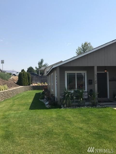 Property Photo:  715 N Lyle Avenue  WA 98802 