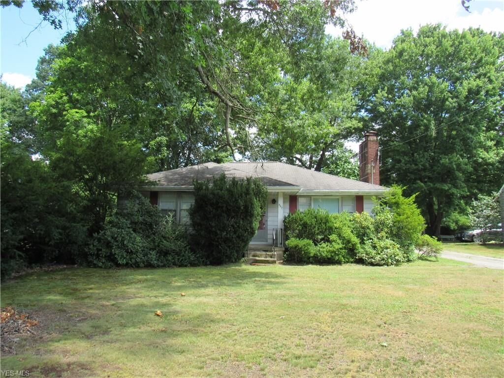Property Photo:  307 Stratford Road  OH 44333 