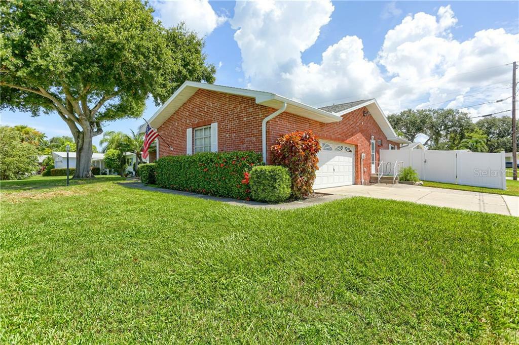 Property Photo:  8001 Bayshore Drive  FL 33776 