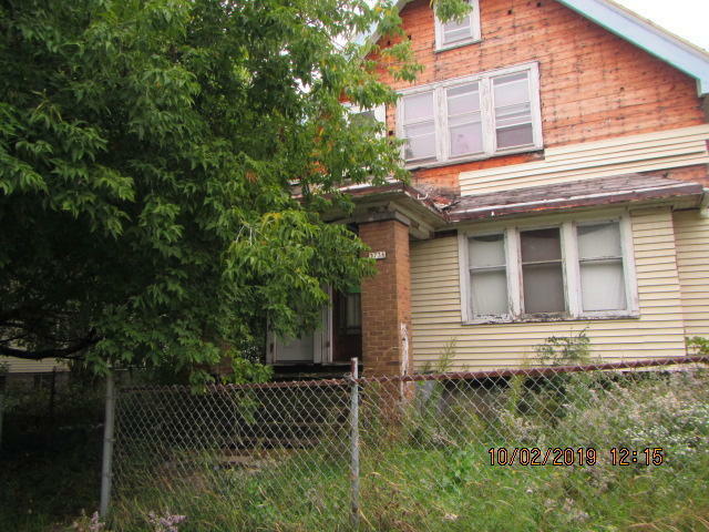 Property Photo: 3736 N Port Washington Ave 3738 WI 53212
