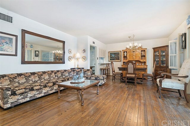 Property Photo: 13601 Delano Street CA 91401