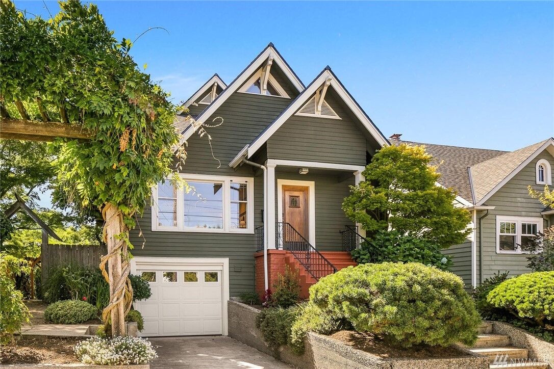 Property Photo: 7211 2nd Avenue NW WA 98117