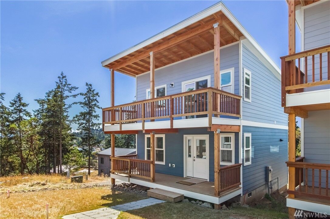 Property Photo:  585  Finnegan Way  WA 98250 
