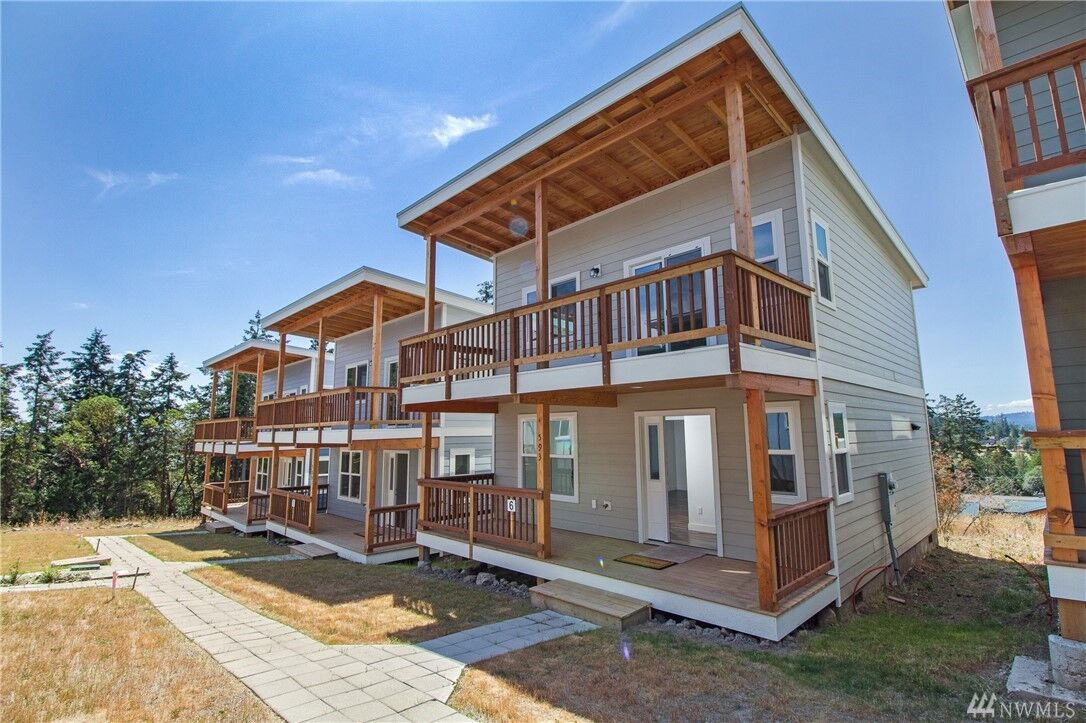 Property Photo:  593 Finnegan Wy  WA 98250 