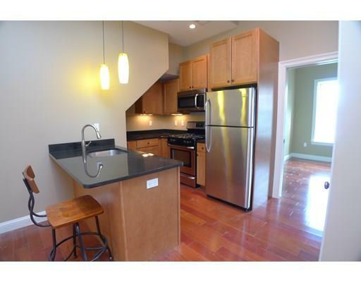 Property Photo:  92 Pleasant St 1  MA 02125 