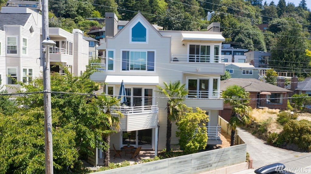 Property Photo:  3828 Beach Dr SW 201  WA 98116 