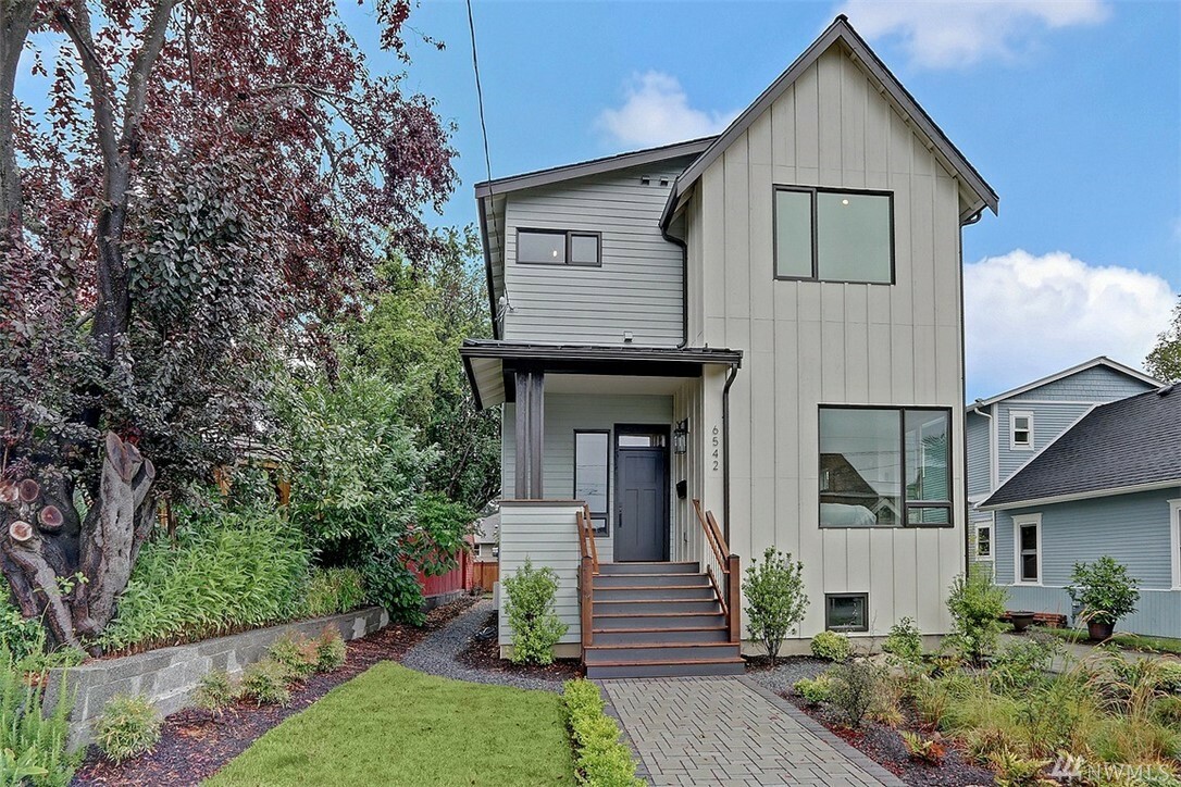 Property Photo:  6542 Jones Ave NW  WA 98117 