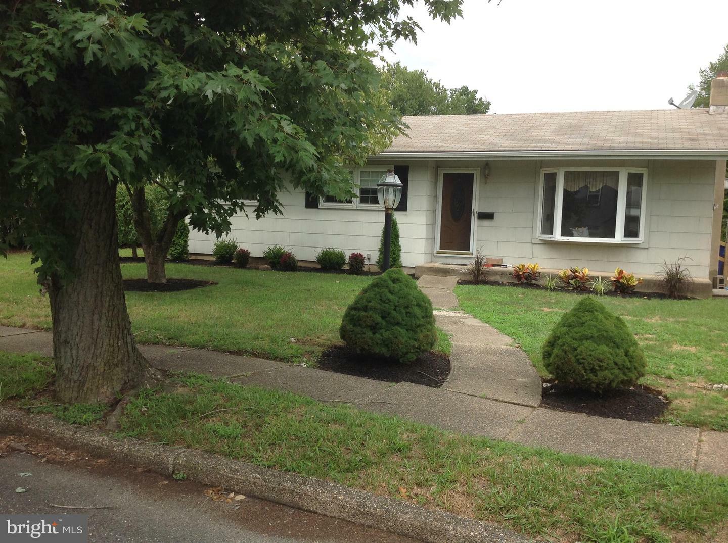 Property Photo:  301 West Avenue  NJ 08075 