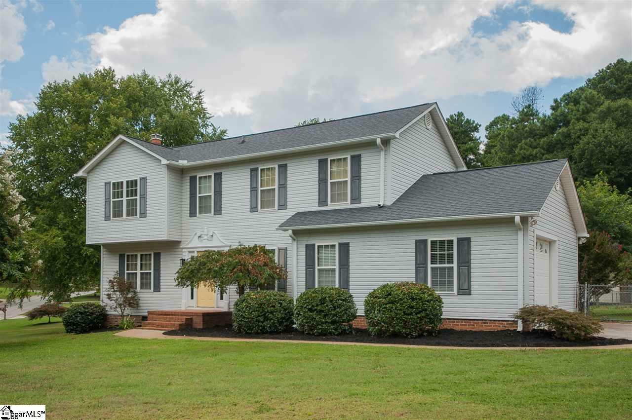 Property Photo:  405 Manassas Court  SC 29681 