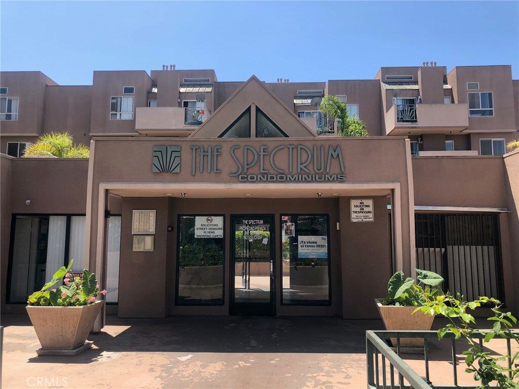 Property Photo: 450 E 4th Street 249 CA 92701