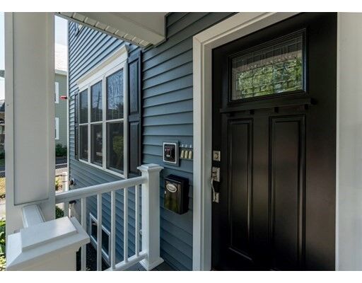 Property Photo:  17 Washington Avenue 1  MA 02453 