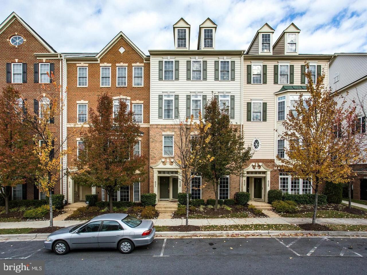 Property Photo: 631 Whetstone Glen Street MD 20877