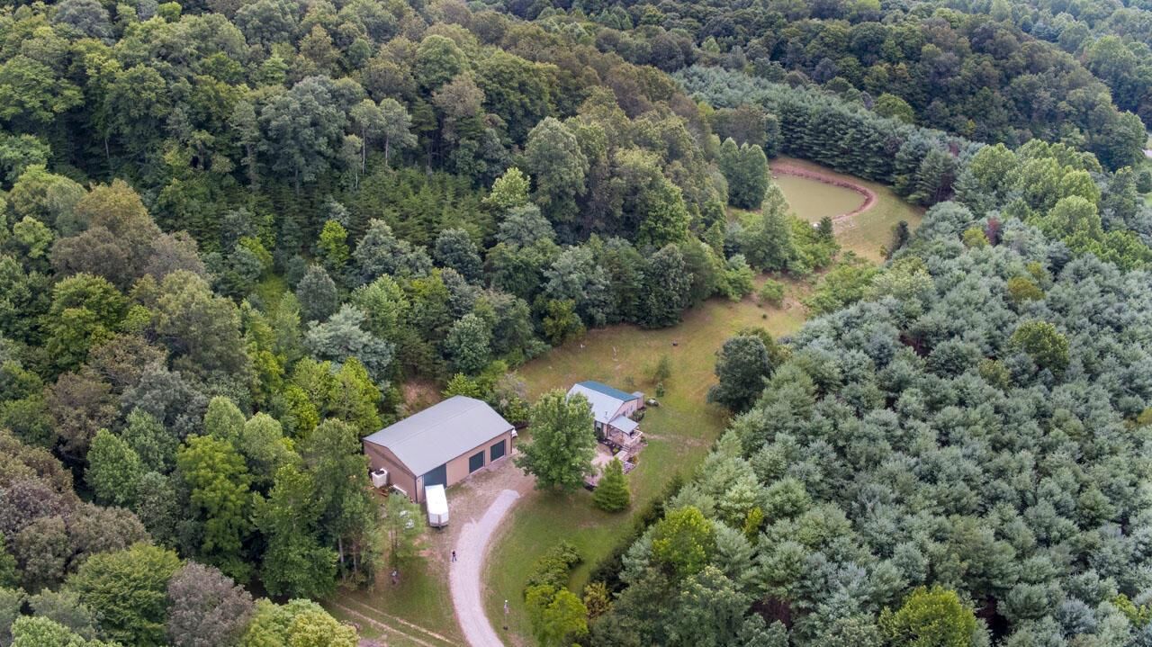 Property Photo: 22390 State Route 56 OH 43152