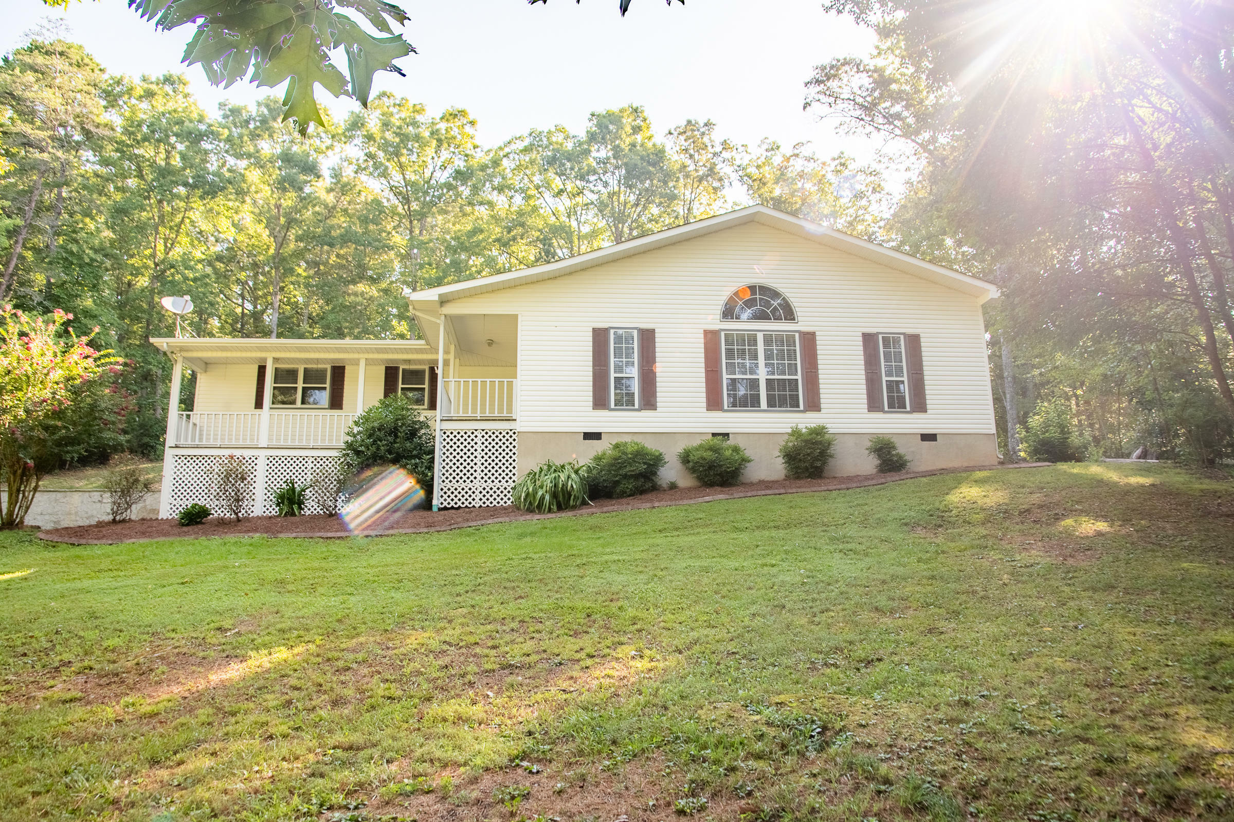 Property Photo:  1280 Bonds Rd  GA 30707 