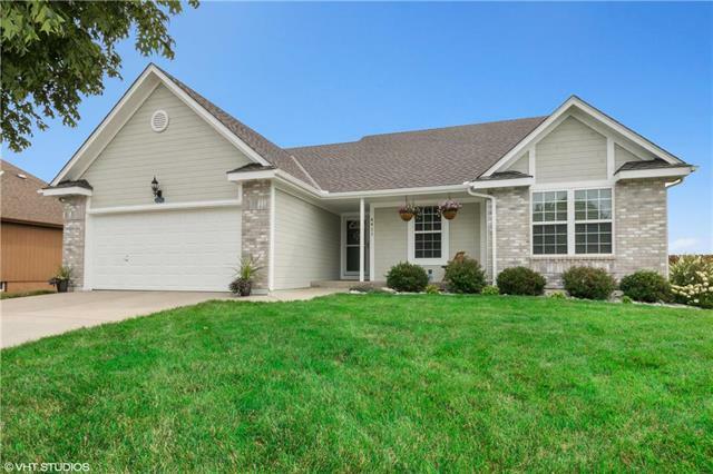 Property Photo:  4411 SW Briarbrook Drive  MO 64082 