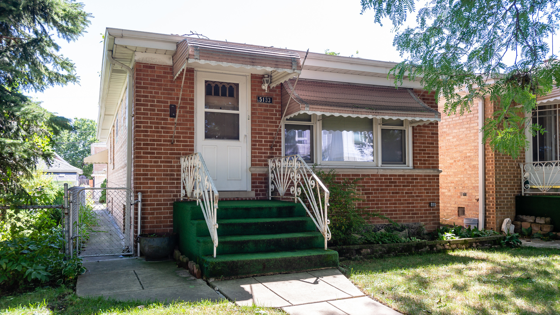 Property Photo:  5133 North Lotus Avenue  IL 60630 