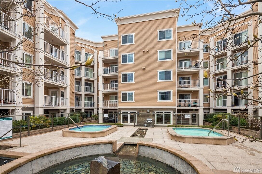 Property Photo:  1545 NW 57th Street 520  WA 98107 