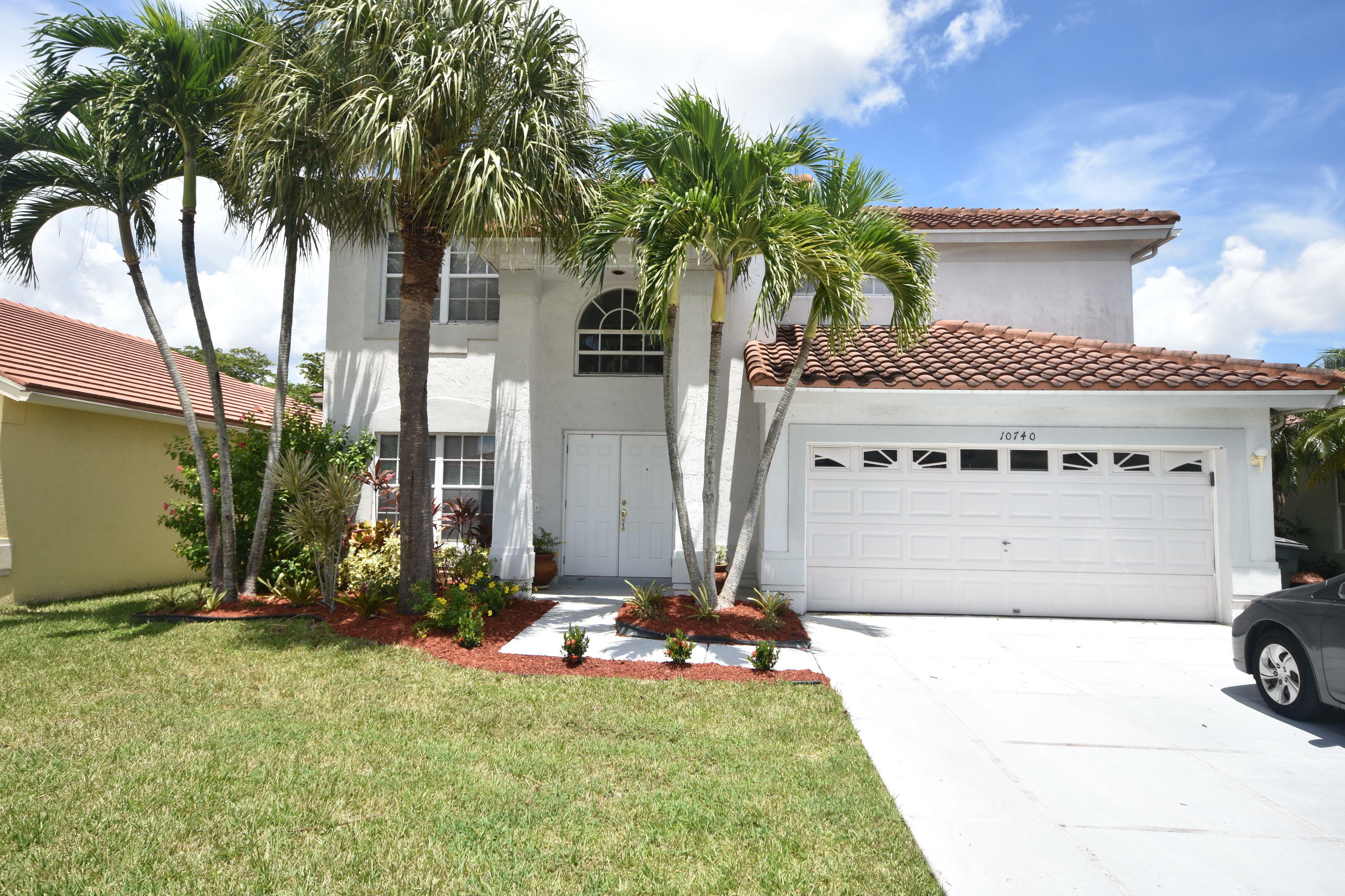 Property Photo: 10740 Buttonwood Lake Drive FL 33498