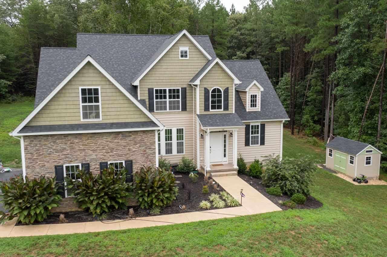 Property Photo:  118 Logan Dr  VA 22968 