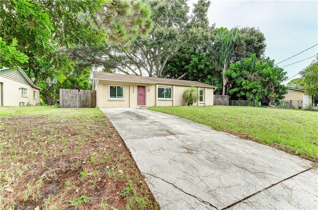 Property Photo:  2559 22nd Street  FL 34234 