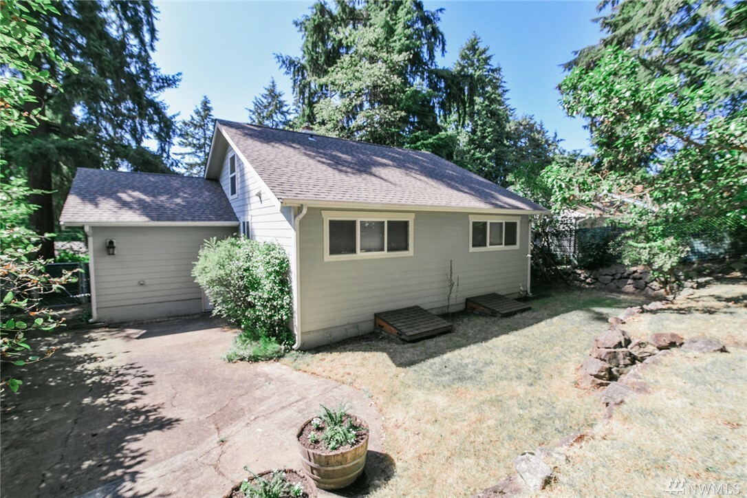 Property Photo:  13742 22nd Ave NE  WA 98125 