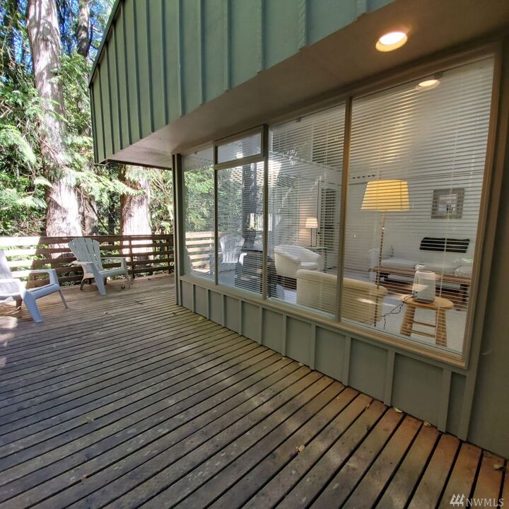 Property Photo:  723 E Promontory Road  WA 98584 