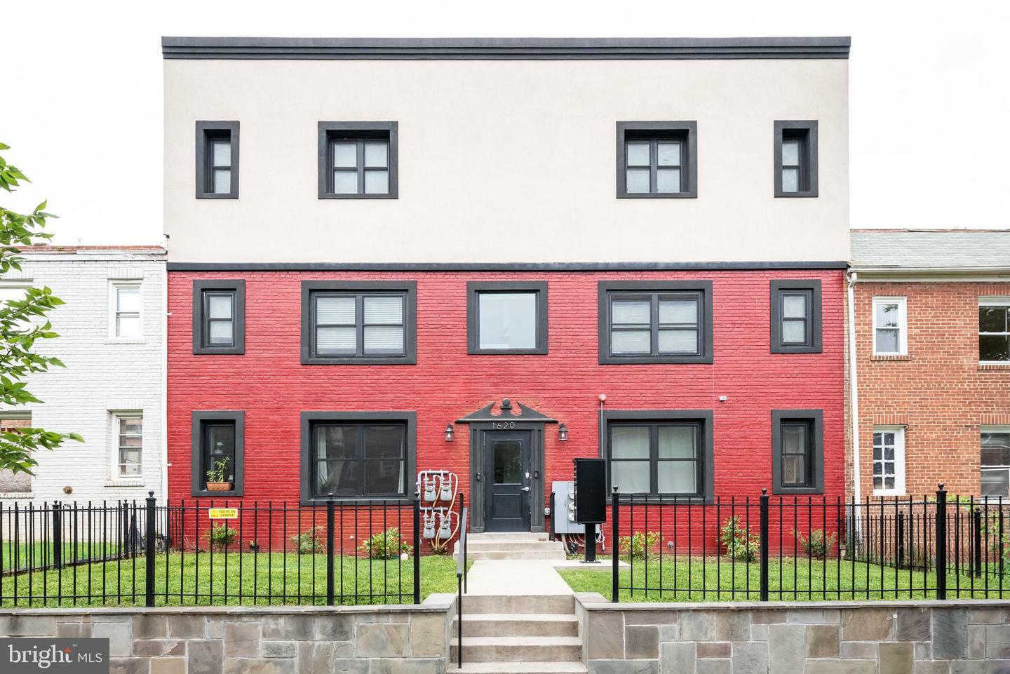 Property Photo:  1620 E Street NE 1  DC 20002 