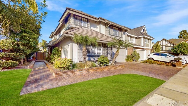 Property Photo: 6143 Avalon Court CA 90803