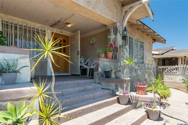 Property Photo: 743 N Edgemont Street CA 90029