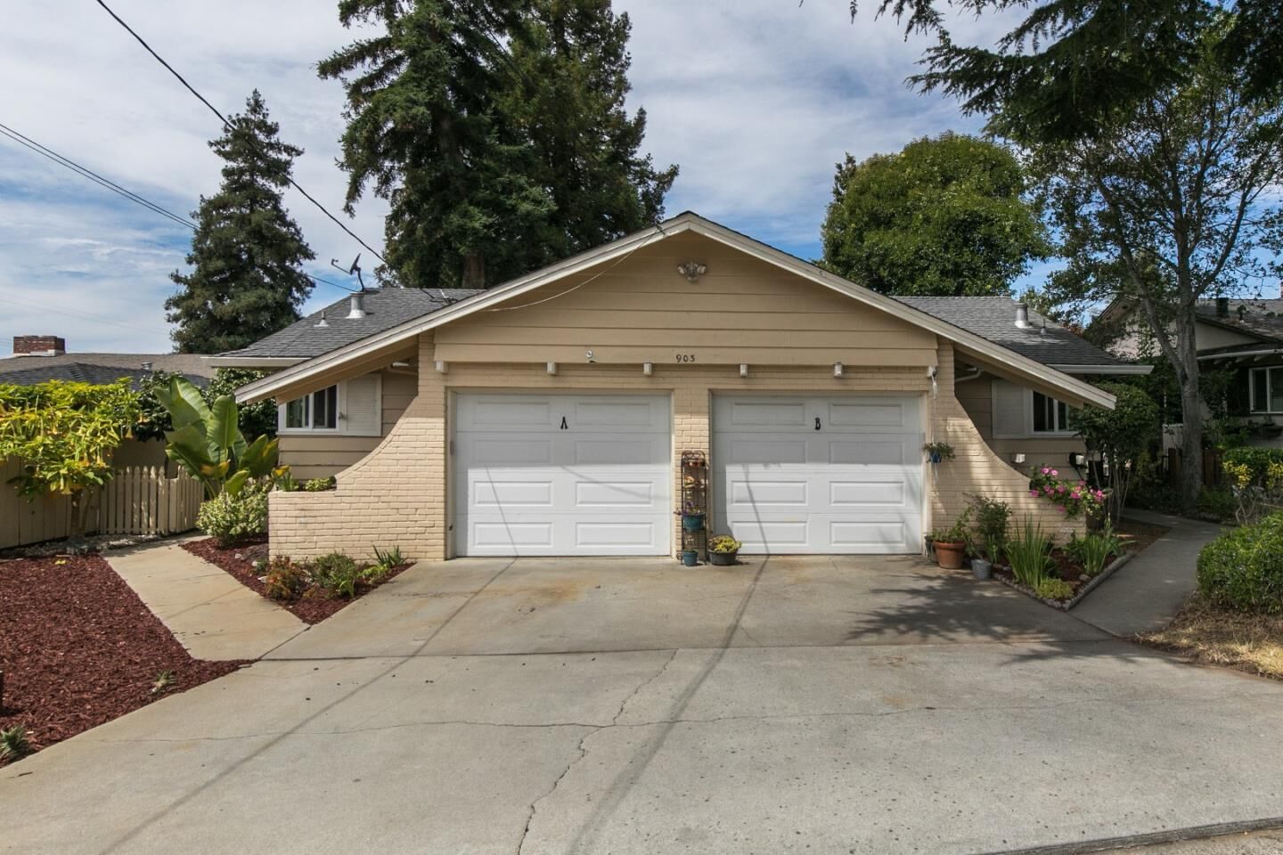 Property Photo: 903 Rosedale Avenue CA 95010
