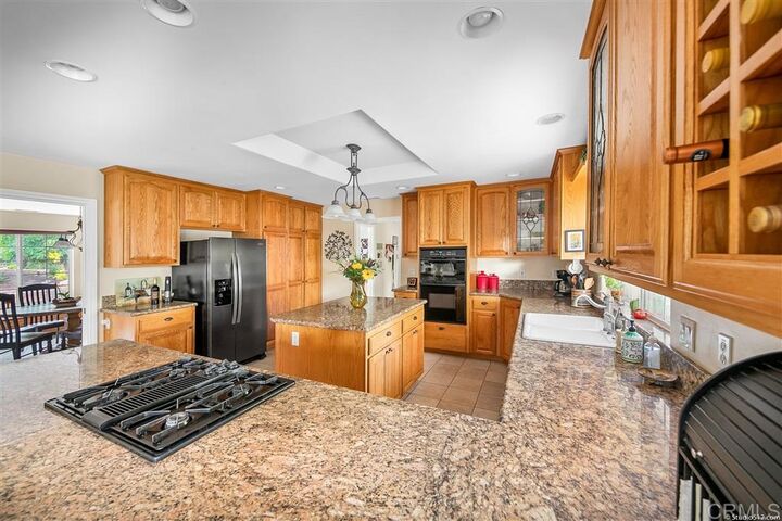 Property Photo: 10525 Burned Oak Ln CA 92026