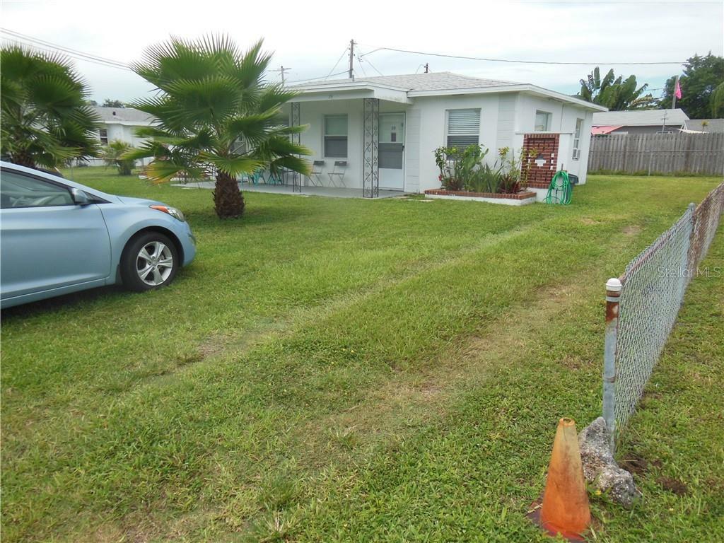 Property Photo:  30 Lynn Way  FL 33708 