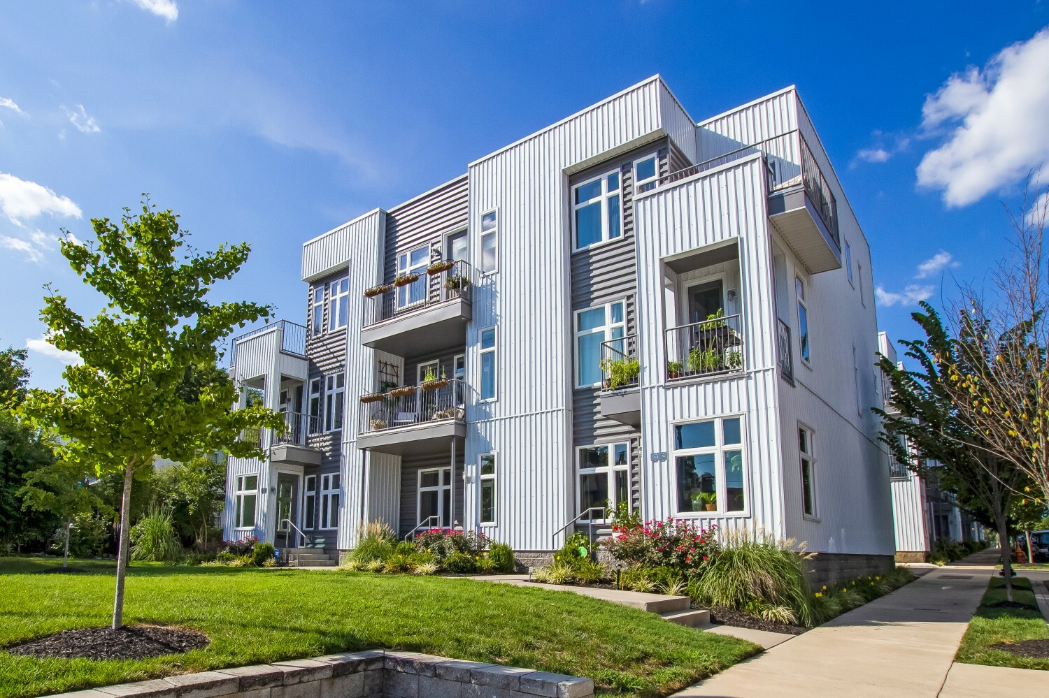 Property Photo: 1027 Maxwell Ave TN 37206