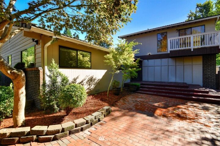 3535 NE 113th Street  Seattle WA 98125 photo