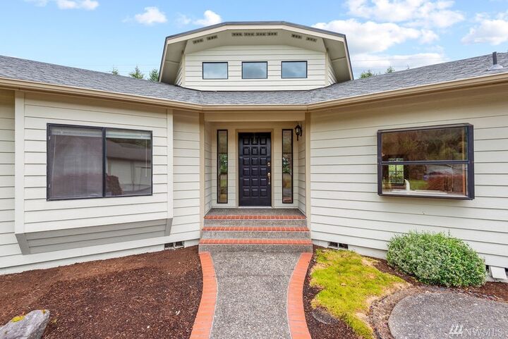 Property Photo:  224 Bond Rd  WA 98611 