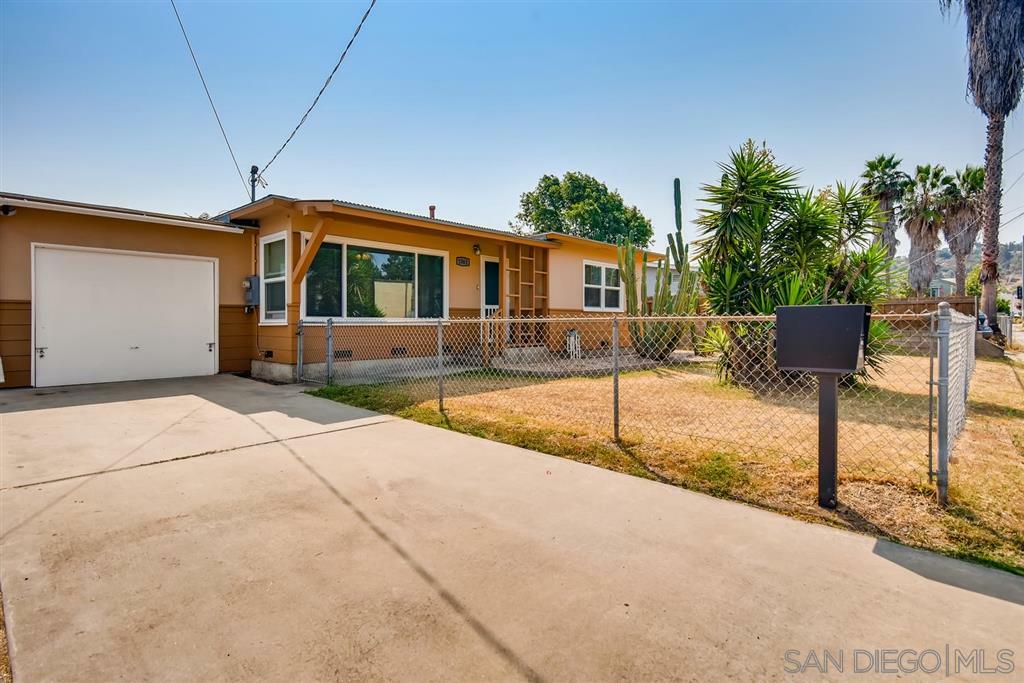 Property Photo:  1061 S Magnolia Ave  CA 92020 