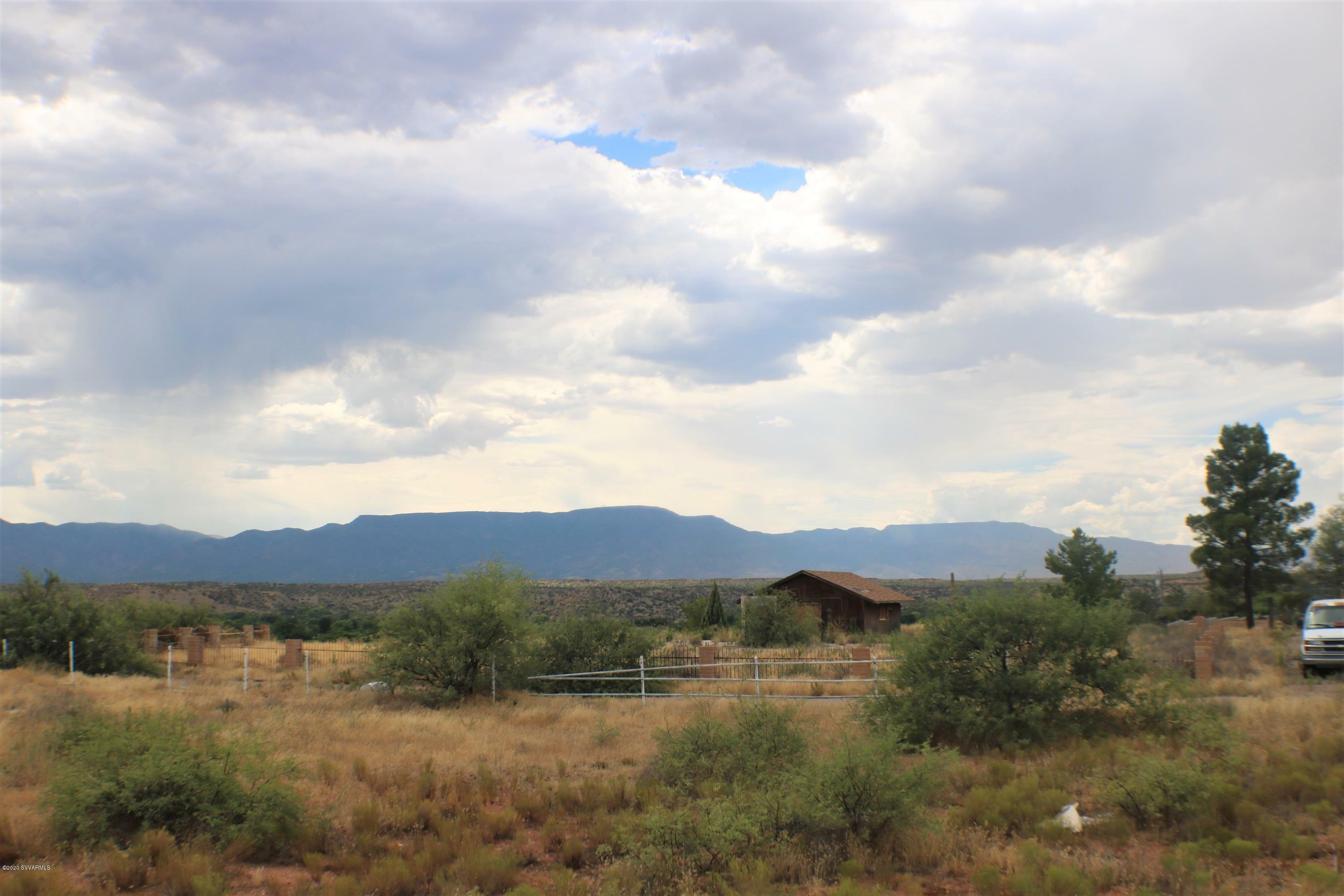 Property Photo:  190 S El Rancho Bonito Rd  AZ 86325 