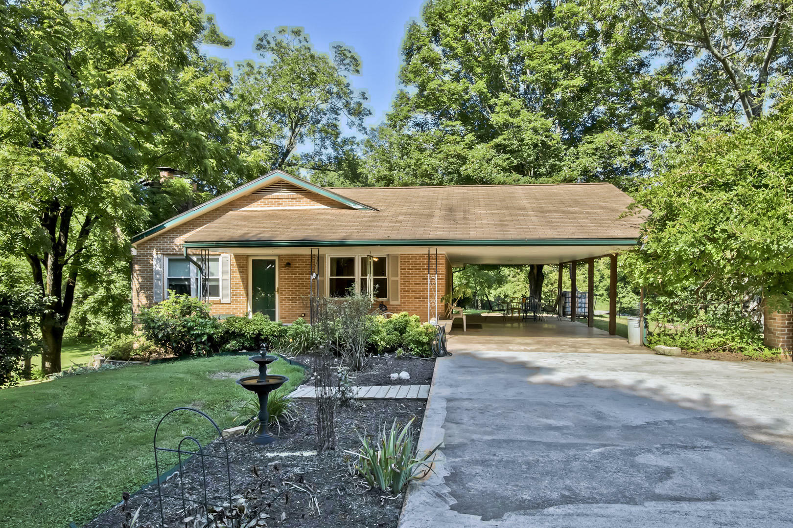 Property Photo:  1437 Ingleside Avenue Ave  TN 37303 