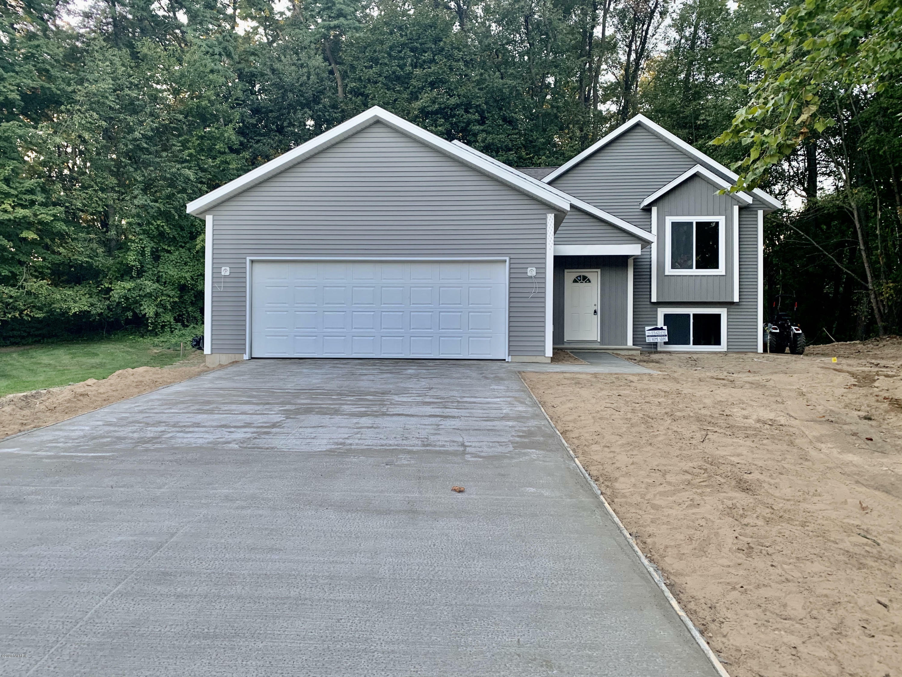 Property Photo:  176 Summit Drive  MI 49010 