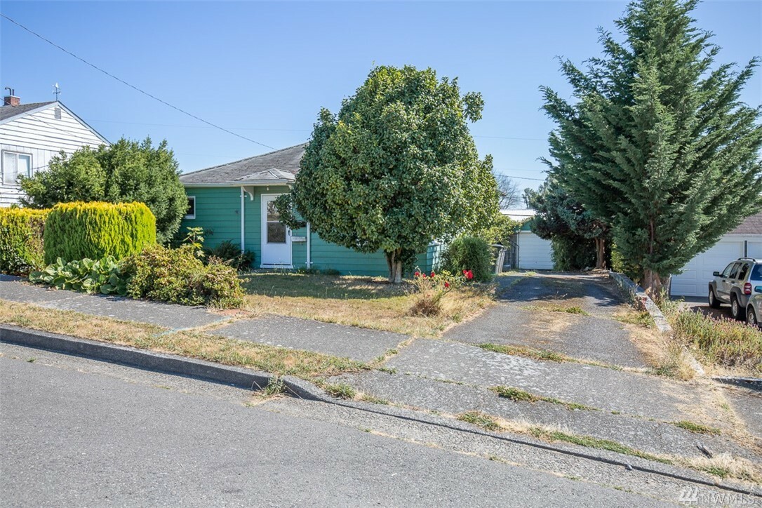 Property Photo:  2309 Terrace St  WA 98310 