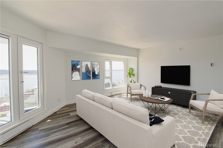 Property Photo:  121  Vine Street 2101  WA 98121 