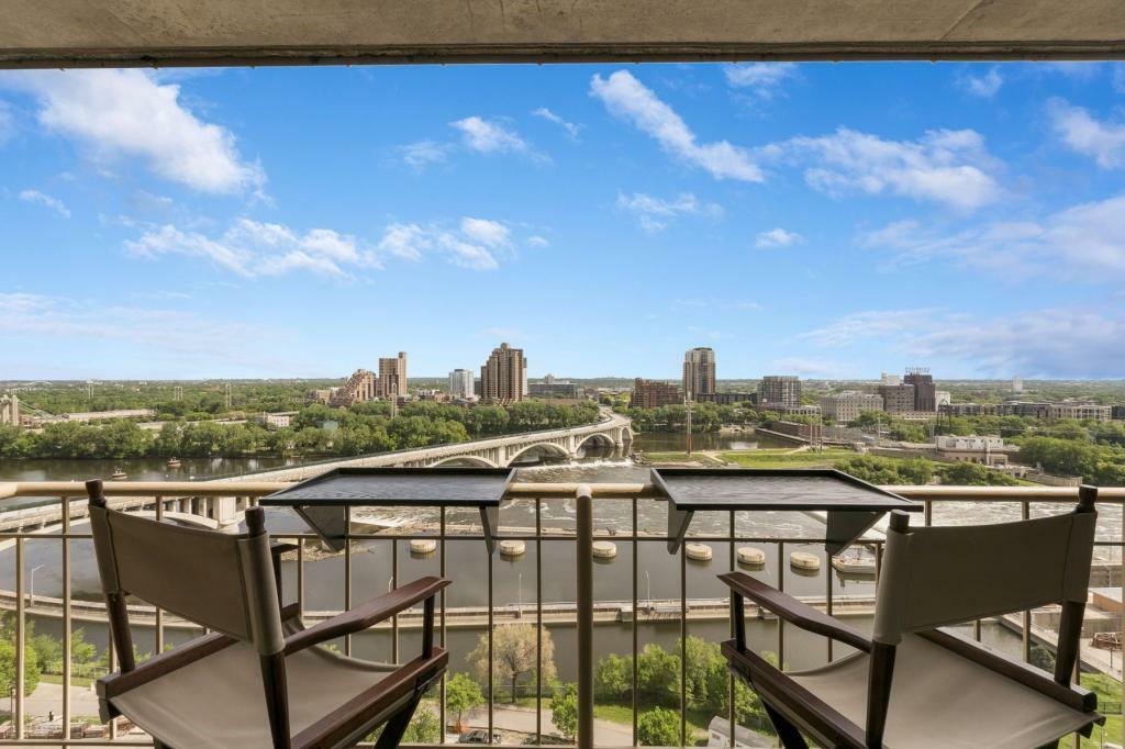 Property Photo: 401 S 1st Street 1607 MN 55401