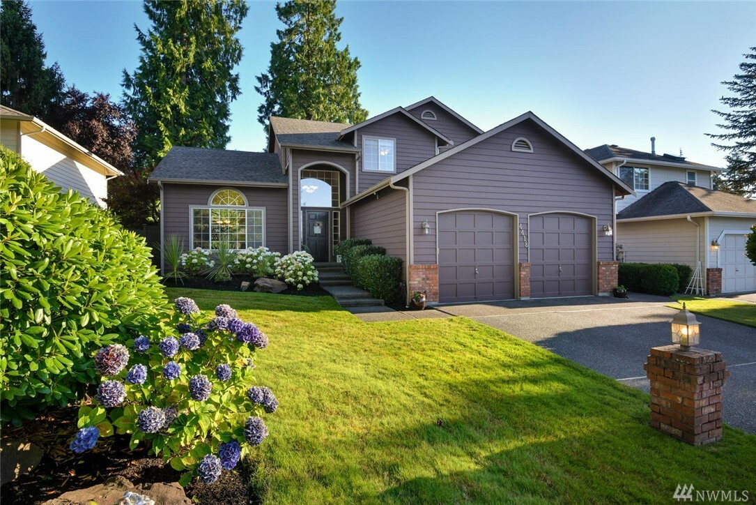Property Photo: 4418 119th Place SE WA 98208