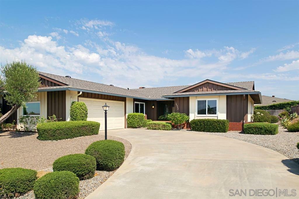 16553 Casero Rd  San Diego CA 92128 photo