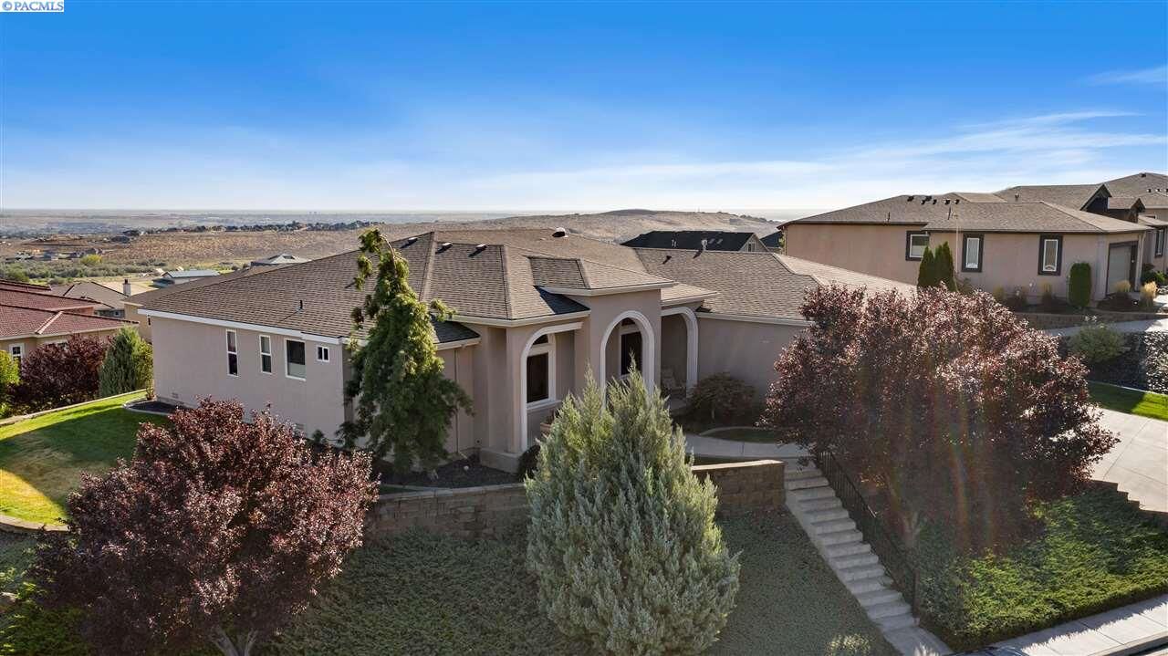 Property Photo:  1256 White Bluffs Drive  WA 99352 