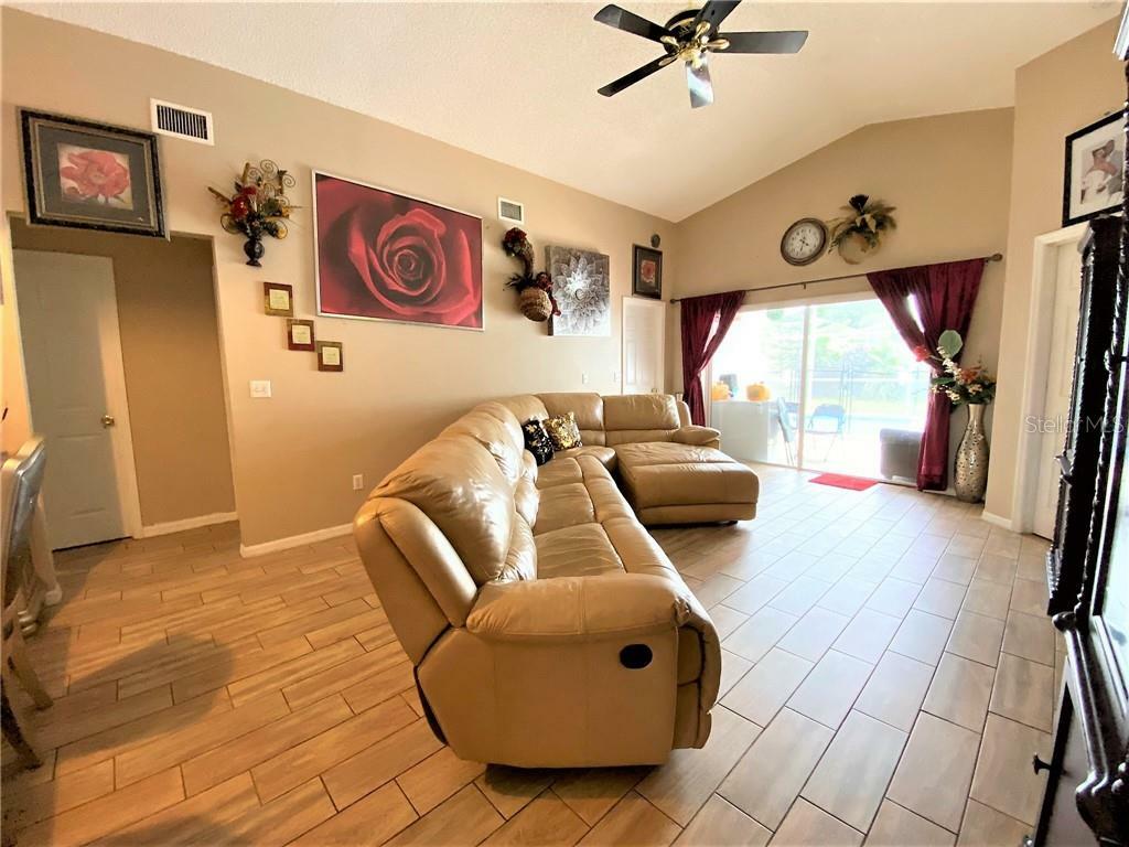 Property Photo:  17232 Woodcrest Way  FL 34714 