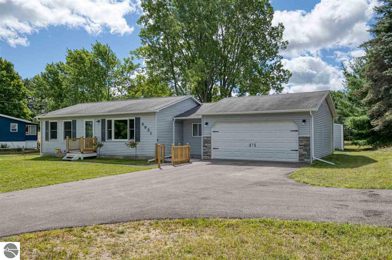 5931 Boone Road  Traverse City MI 49685 photo