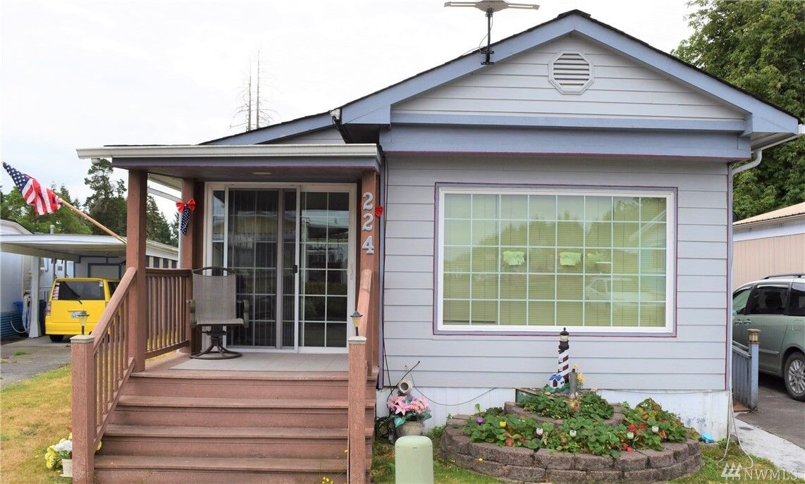 Property Photo:  1313 Harrison Ave 224  WA 98531 